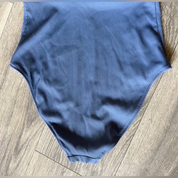 Aerie Mutes Blue Ribbed Knot Front Keyhole Scoop Back One Piece Swimsuit Size S - Picture 8 of 9